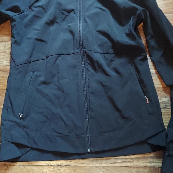 9 For $10 M&M Alia Black Hooded Jacket - Picture 5 of 14